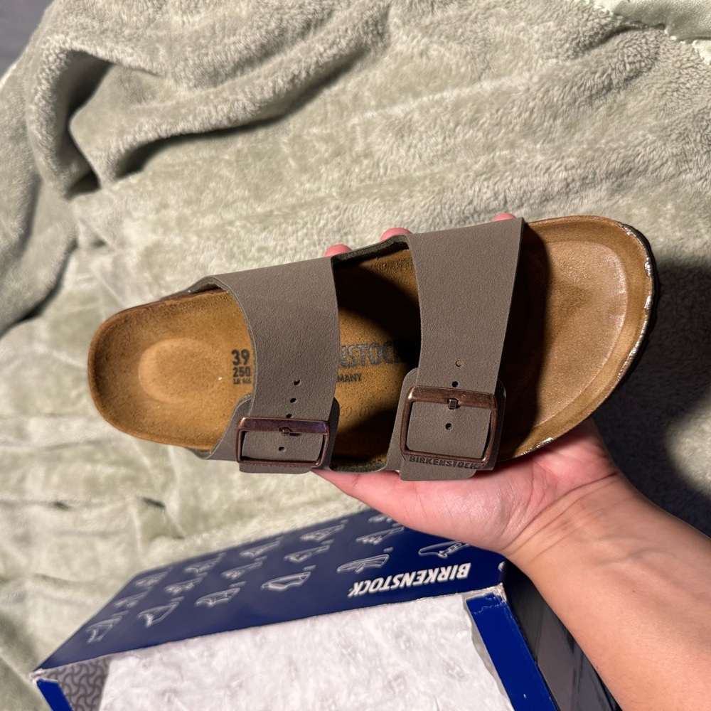 BIRKENSTOCK SLIDES
